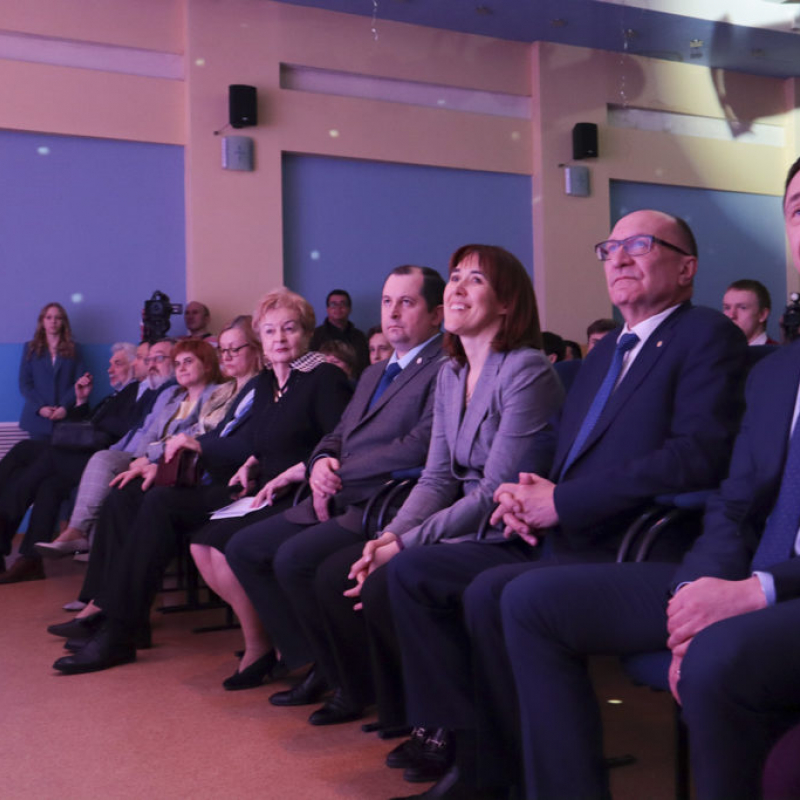 Лучших школьников Нижегородской области наградили за победу в Олимпиаде школьников Лучших школьников Нижегородской области наградили за победу в Олимпиаде школьников